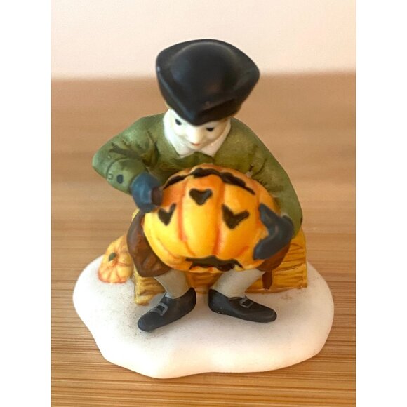 Department 56 Pumpkin Carving Boy and Ebenezer Scrooge Village Figures - Picture 4 of 7